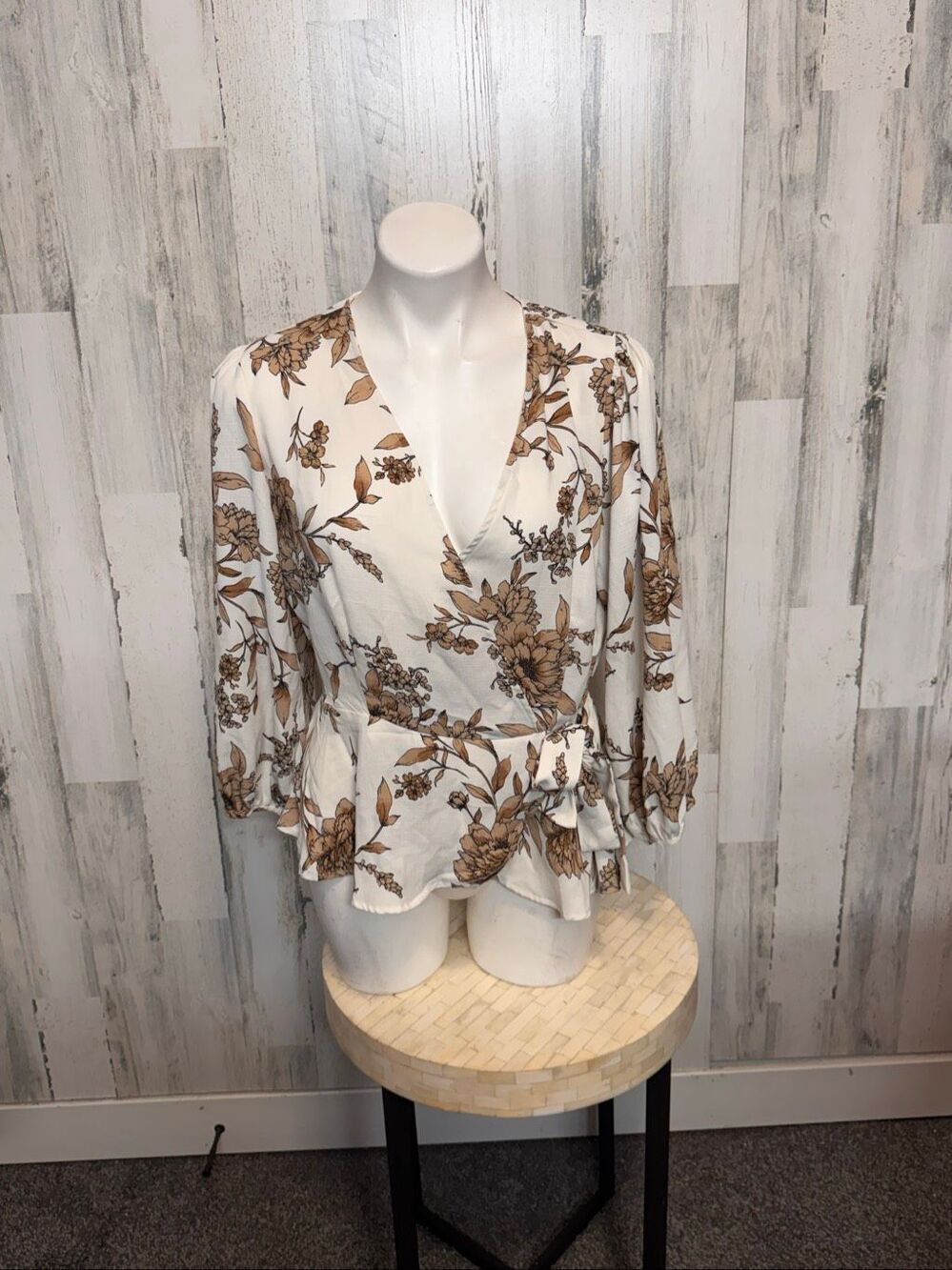 Meraki Cream Tan Floral Surplice Wrap Peplum Blouse Balloon Sleeve Womens XL